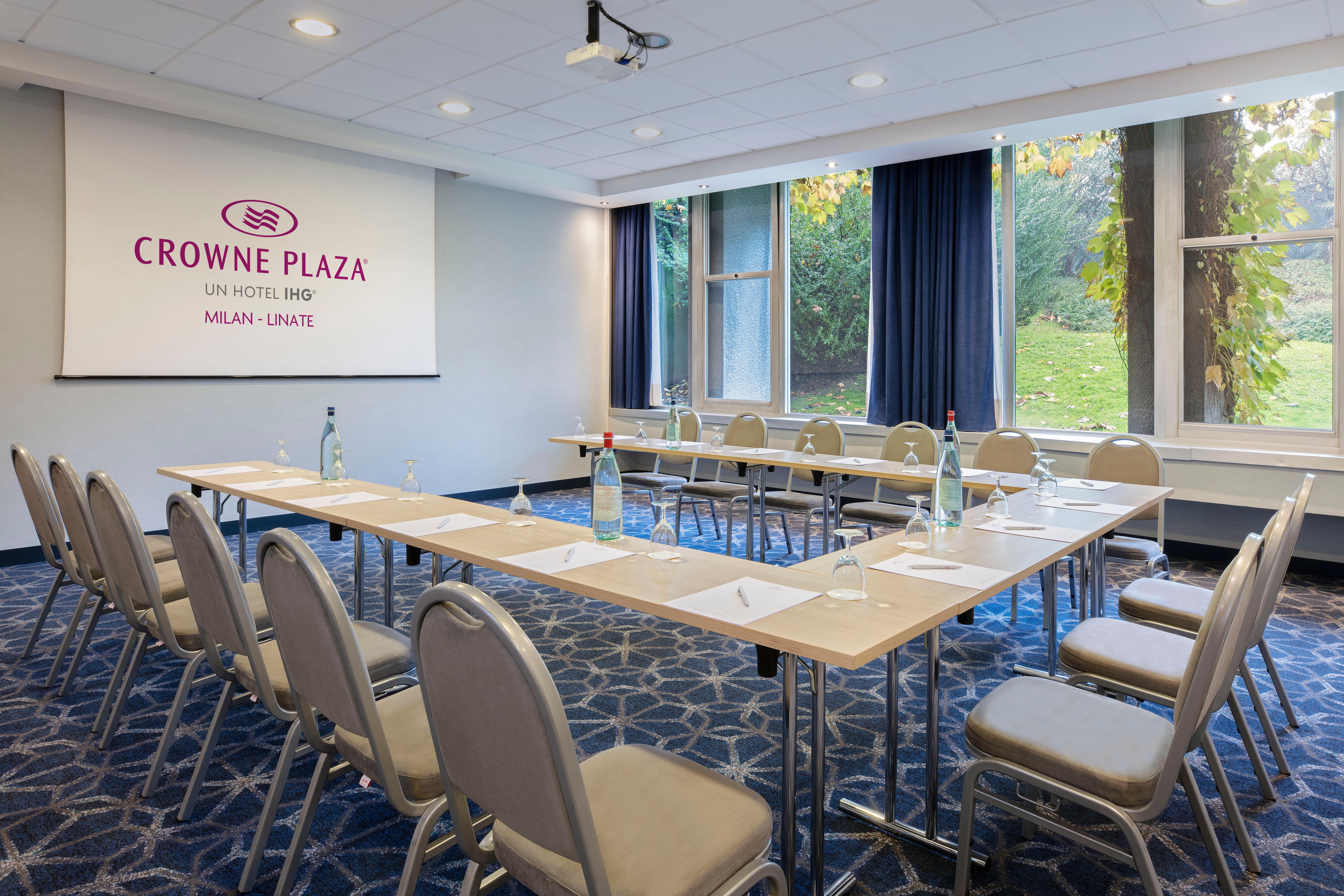Hotel Crowne Plaza Milan Linate By Ihg San Donato Milanese Exterior foto