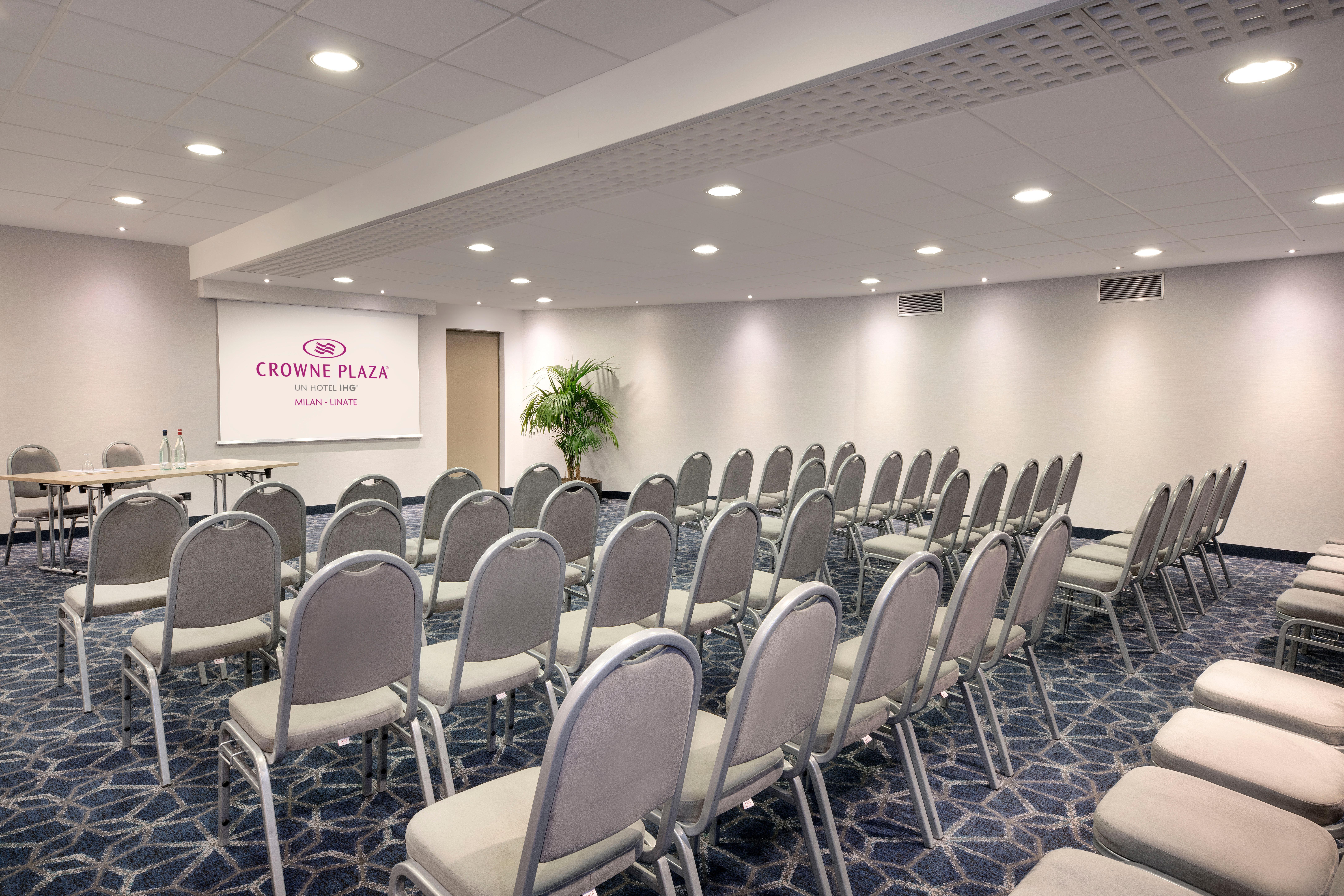 Hotel Crowne Plaza Milan Linate By Ihg San Donato Milanese Exterior foto