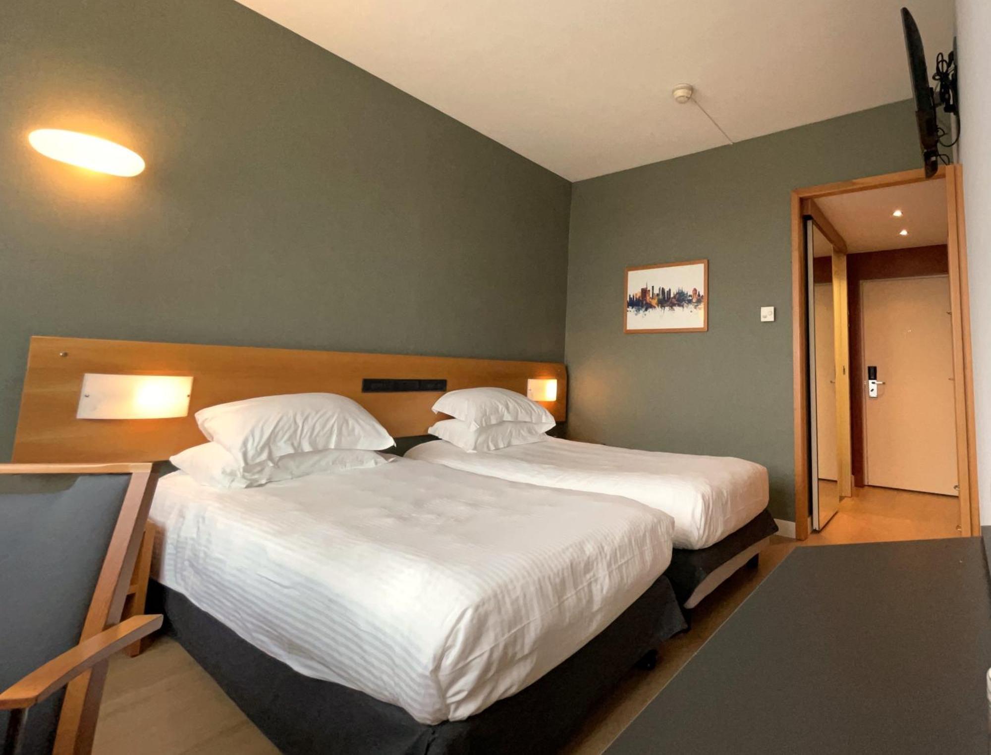 Hotel Crowne Plaza Milan Linate By Ihg San Donato Milanese Exterior foto
