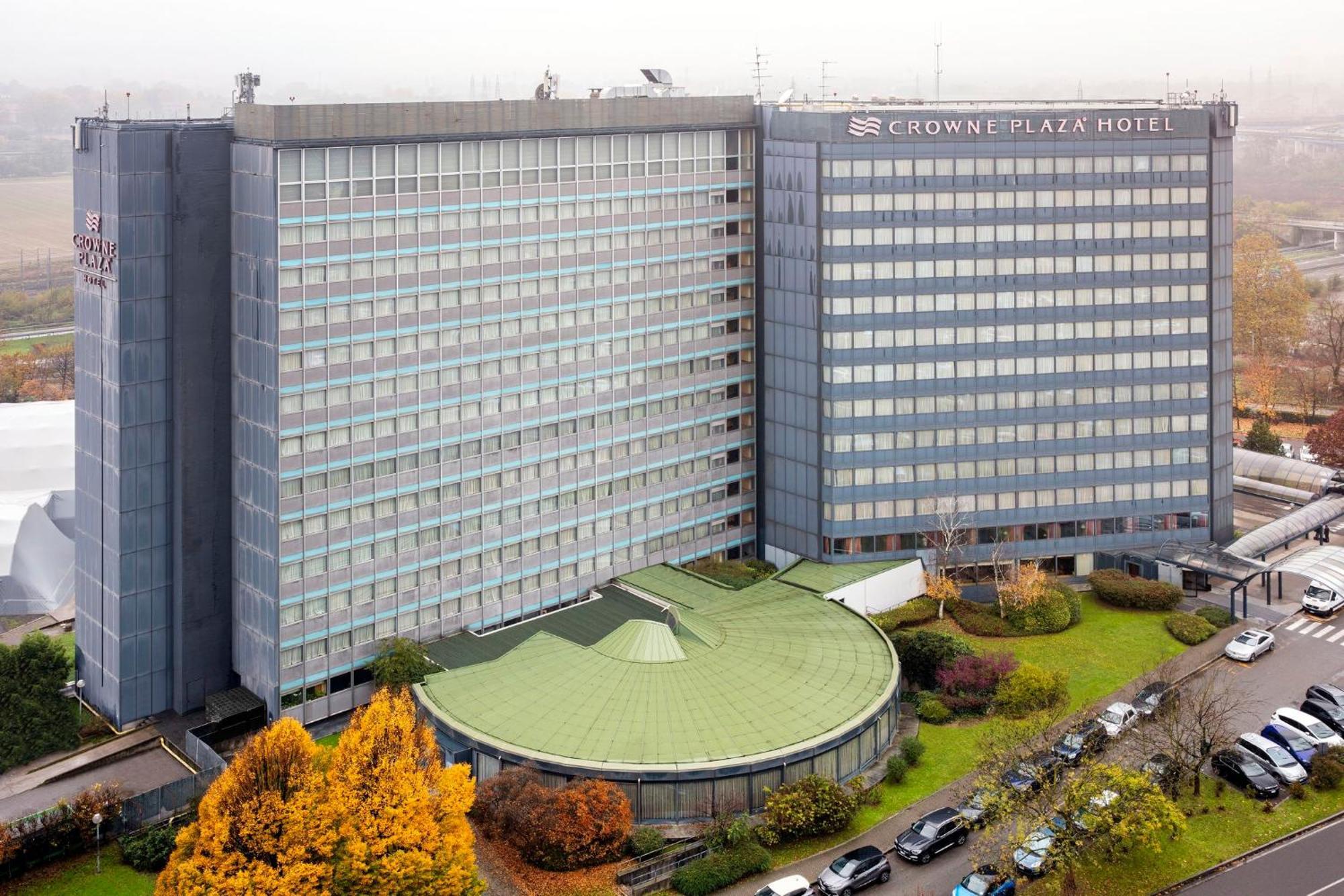 Hotel Crowne Plaza Milan Linate By Ihg San Donato Milanese Exterior foto