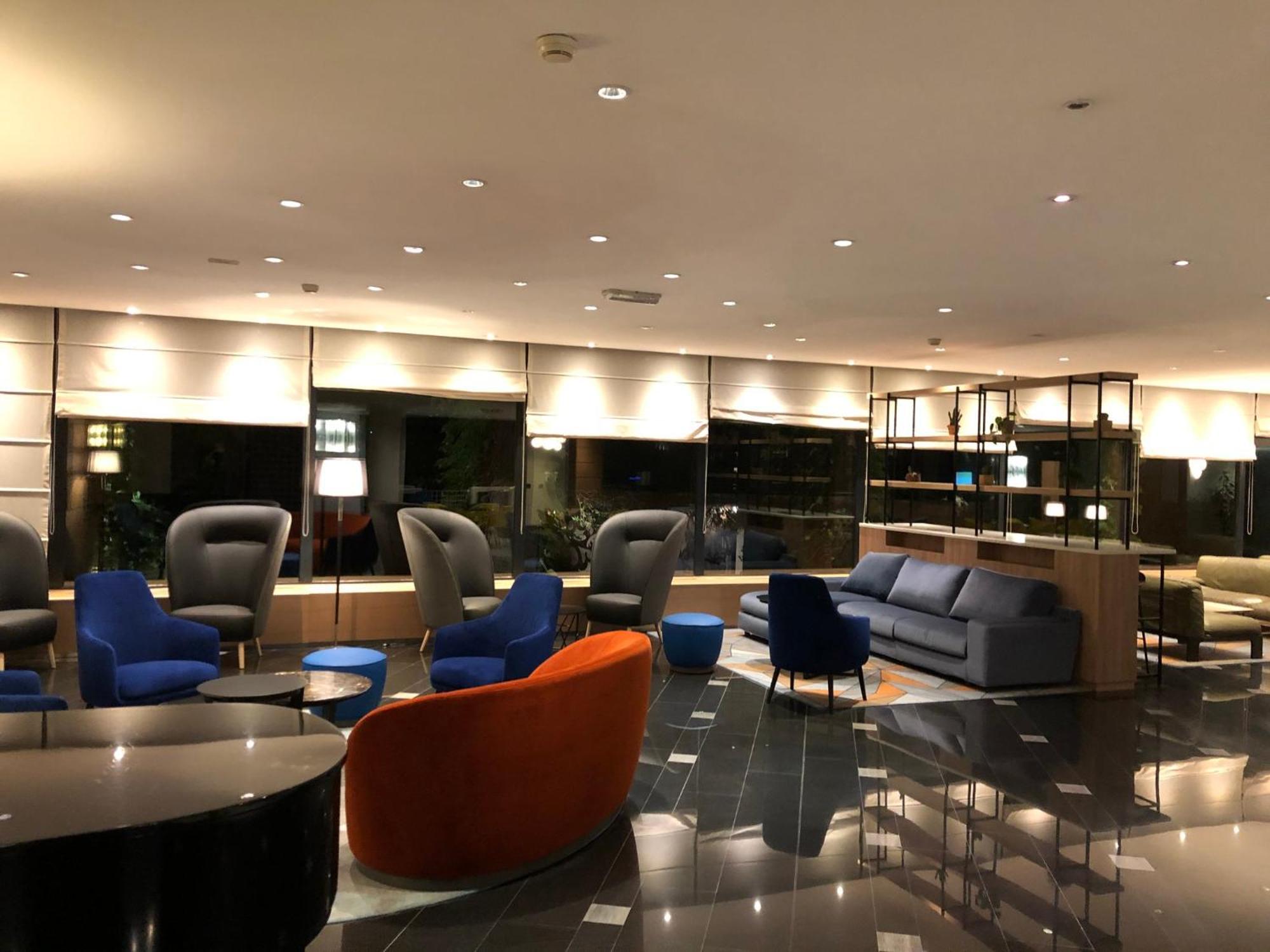 Hotel Crowne Plaza Milan Linate By Ihg San Donato Milanese Exterior foto