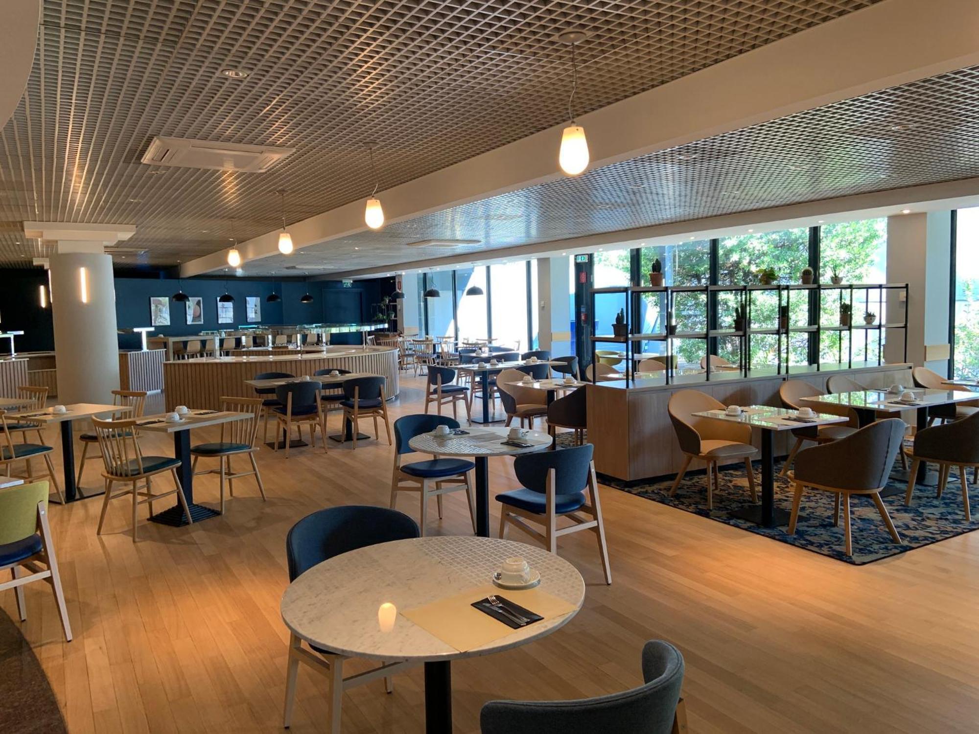 Hotel Crowne Plaza Milan Linate By Ihg San Donato Milanese Exterior foto