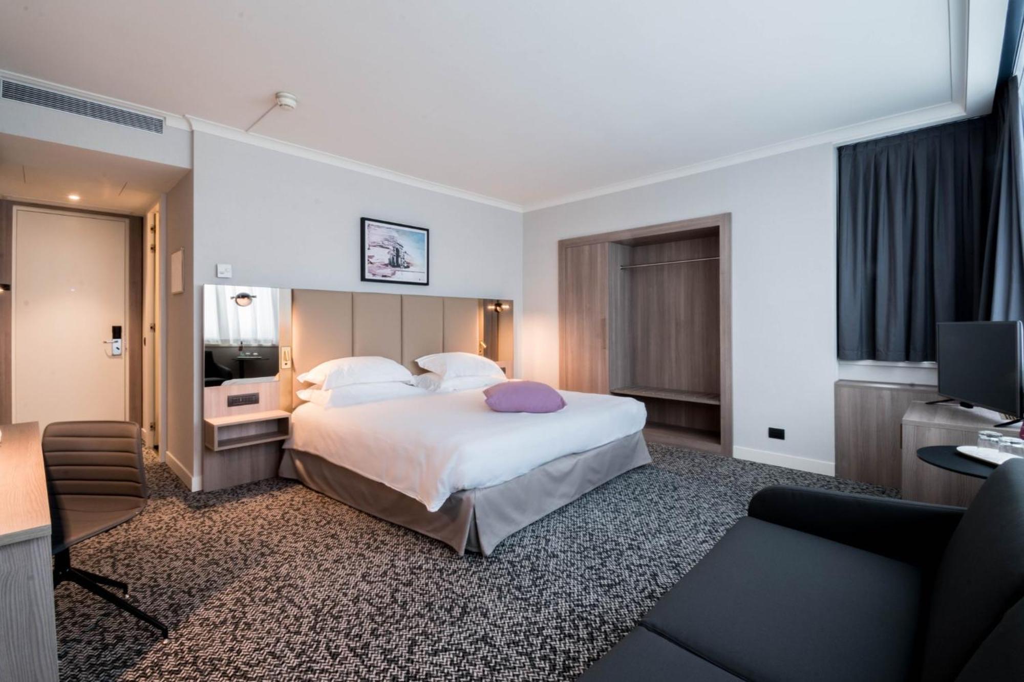 Hotel Crowne Plaza Milan Linate By Ihg San Donato Milanese Exterior foto
